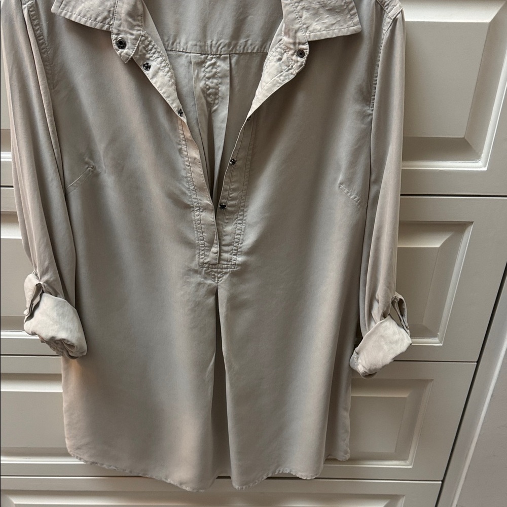 Beige long sleeve tunic